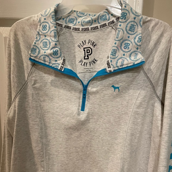 Pink Victoria’s Secret Women’s Quarter Zip Logo Sweatshirt NWOT - Picture 2 of 10